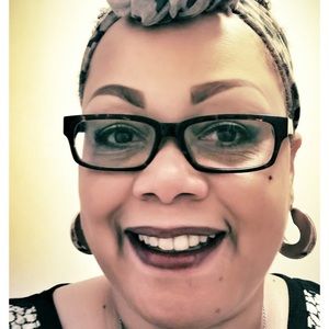 Meet your Posher, Regina